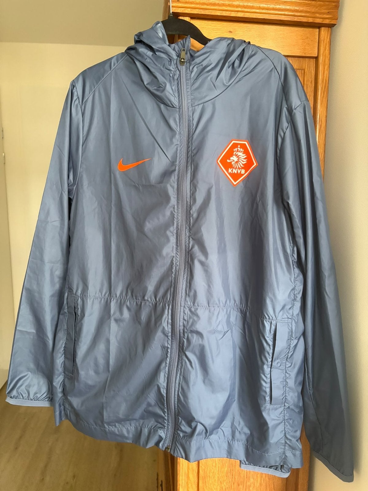 Nike KNVB Windjack Maat L, Ophalen of Verzenden, Zo goed als nieuw, Maat 52/54 (L), Overige kleuren