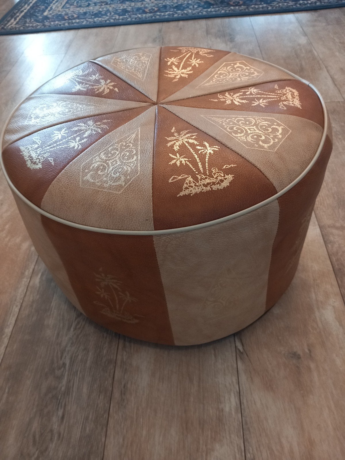 Marrokaanse lederen poef., Ophalen, Rond, Minder dan 50 cm, Minder dan 50 cm