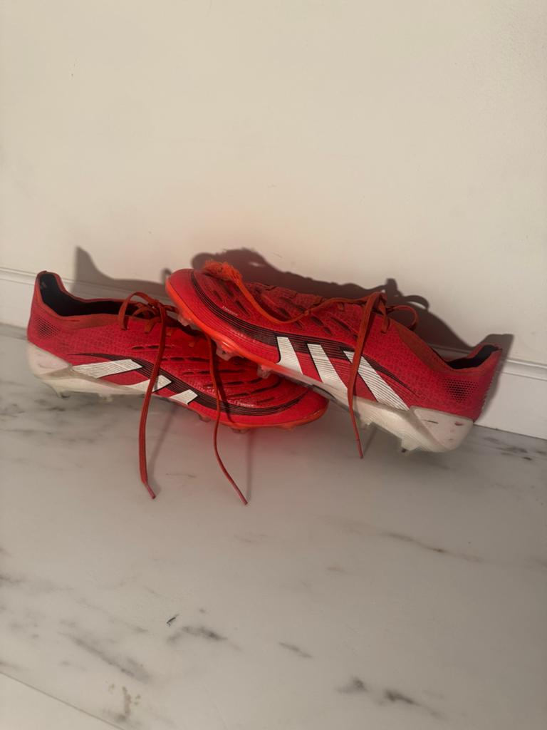 Adidas Predator voetbalschoenen - Maat 44, Maat XS of kleiner, Ophalen of Verzenden, Gebruikt, Schoenen