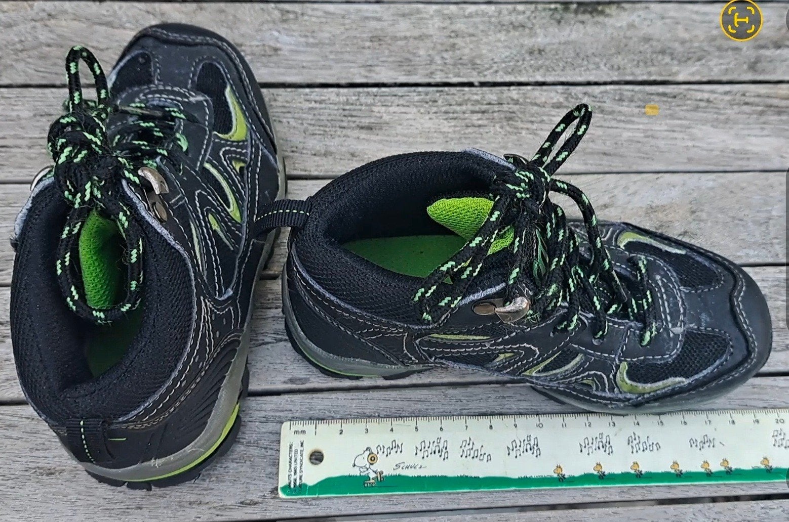 Bergschoenen maat 30 of 31?, Ophalen, Gebruikt, Schoenen