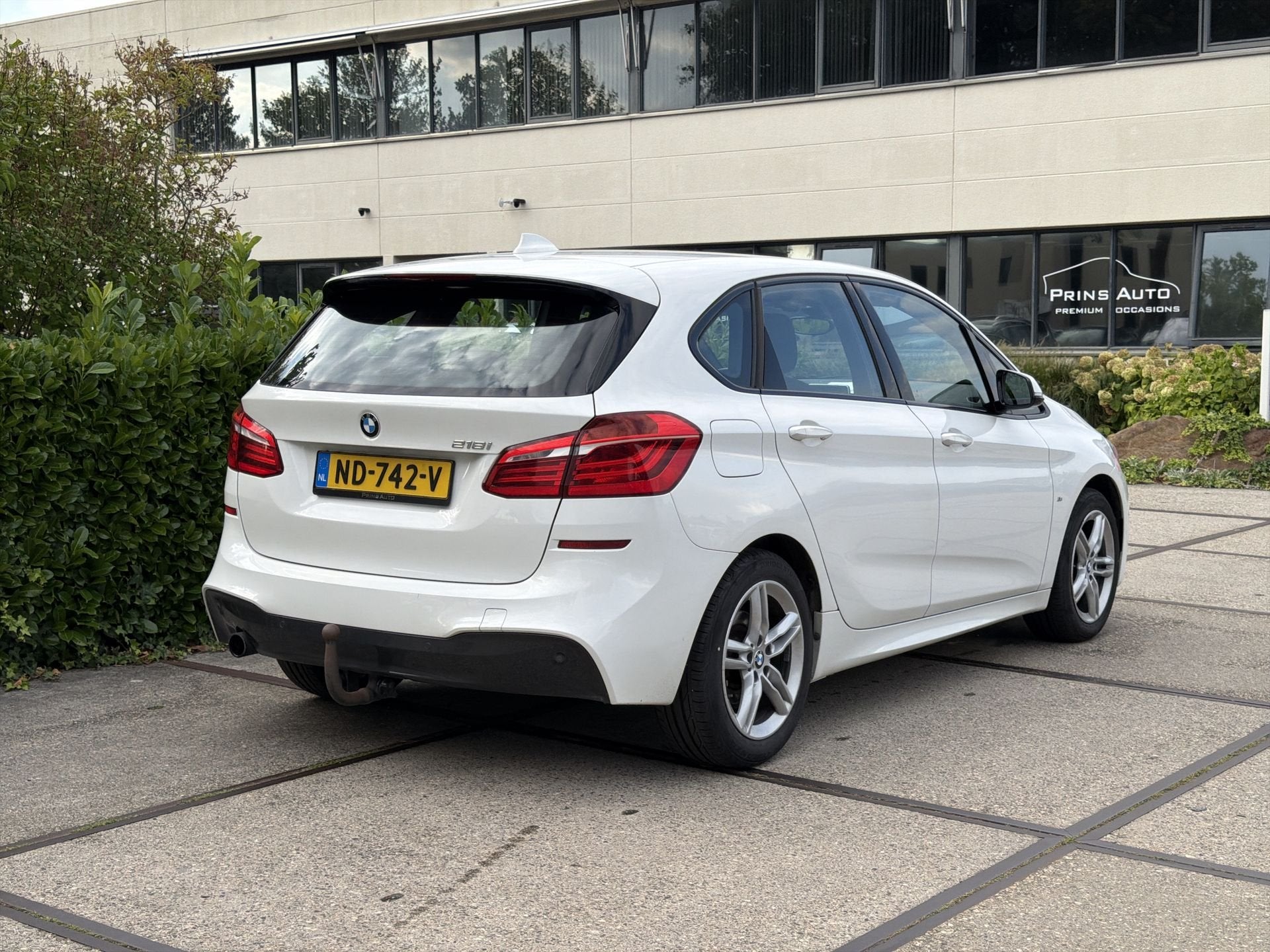 BMW 2 Serie Active Tourer 218i Centennial Executive |STOELVE, 1345 kg, Gebruikt, Wit, Bedrijf