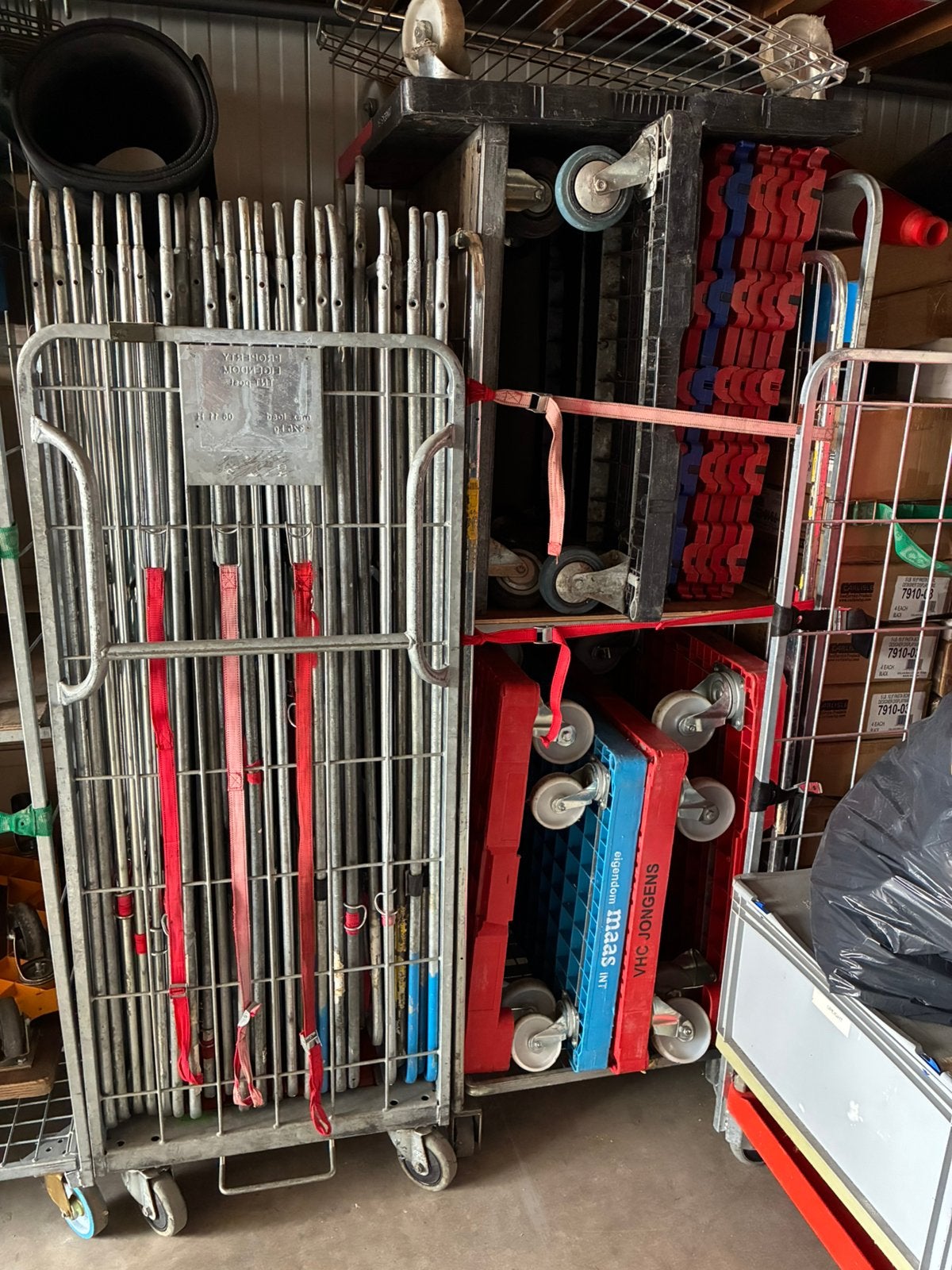 Rolcontainer, Ophalen, Zo goed als nieuw