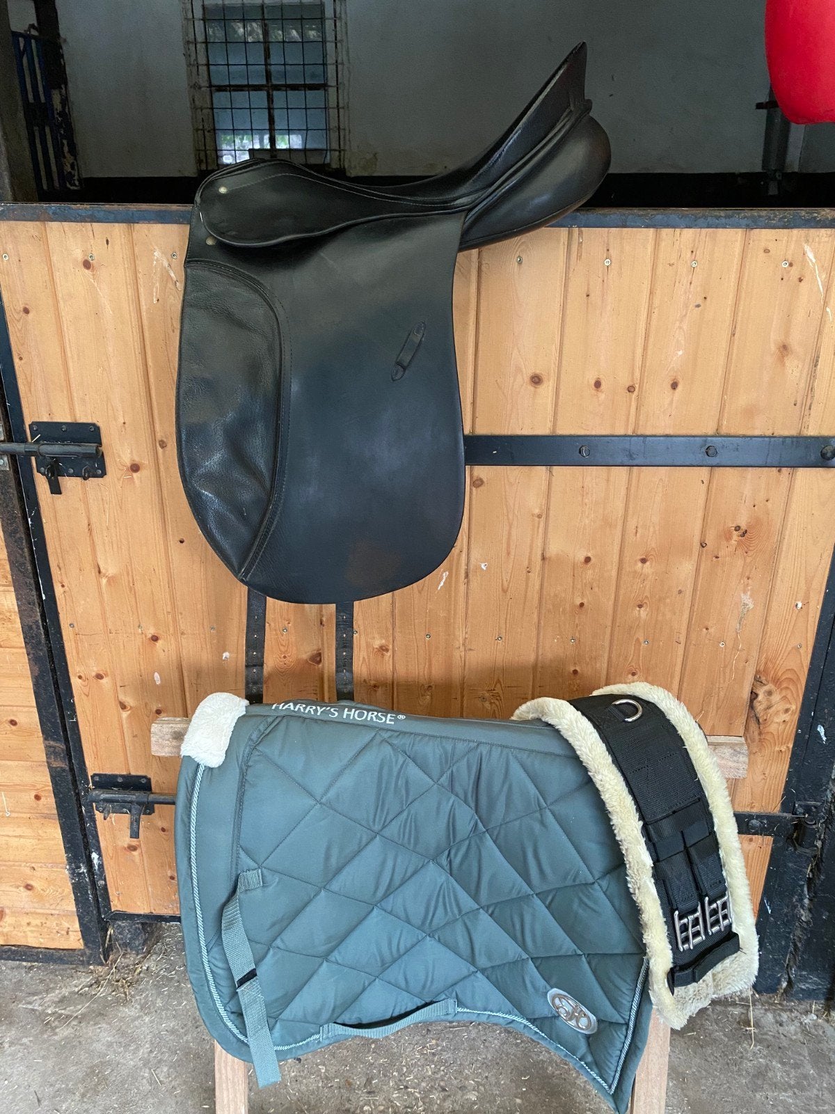 Dressuurzadel Passier 17,5 inch, Dieren en Toebehoren, Paarden en Pony's | Zadels, Ophalen, Passier, Dressuur, L (17.5 inch)