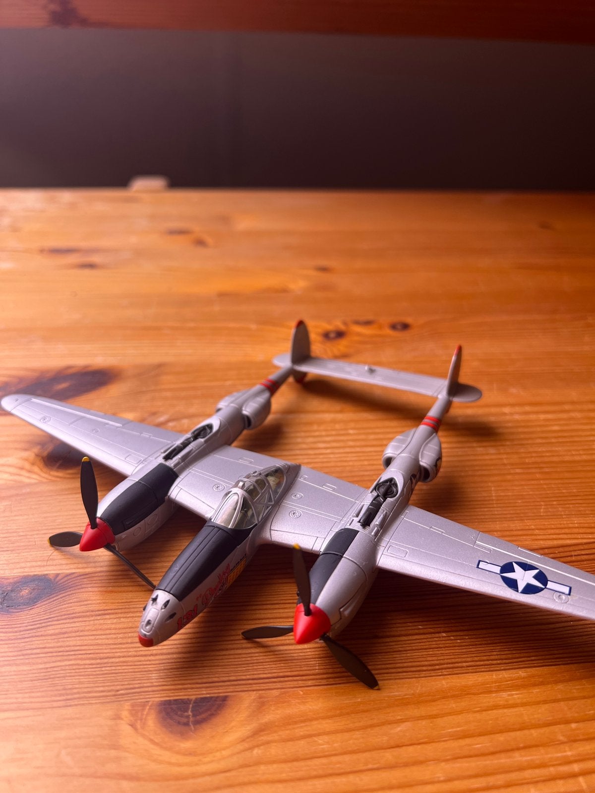 Corgi P-38J Lightning, Verzamelen, Verzenden, Zo goed als nieuw