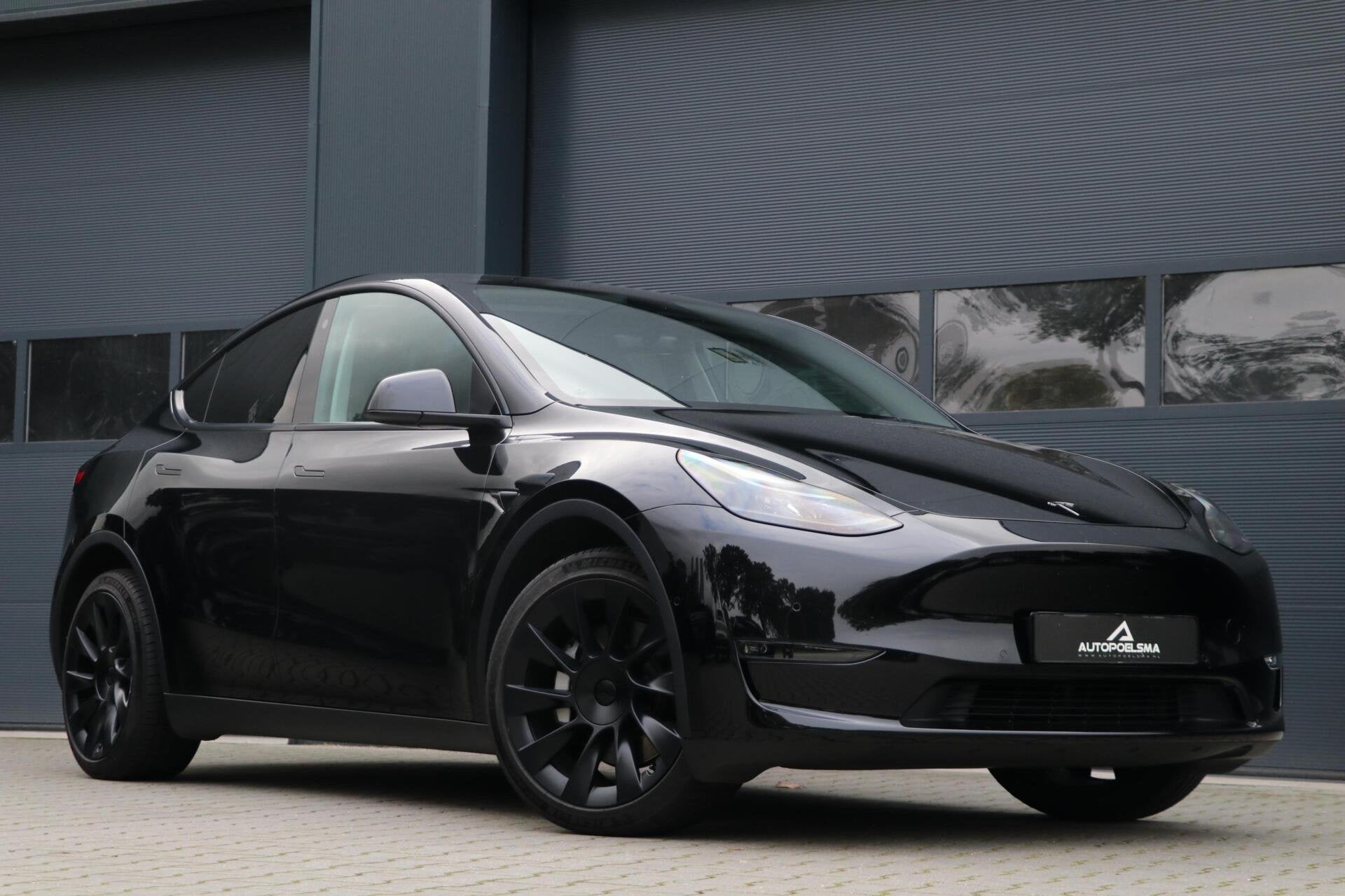 Tesla Model Y Long Range AWD 75 kWh 351PK Panodak 360View Pr, Auto's, Automaat, Dealer onderhouden, Gebruikt, Zwart
