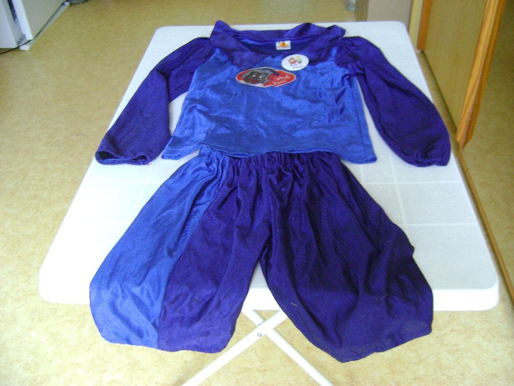 blauw pietenpak 1e foto juiste kleur met pet en button 4/6jr, Diversen, Ophalen of Verzenden, Zo goed als nieuw