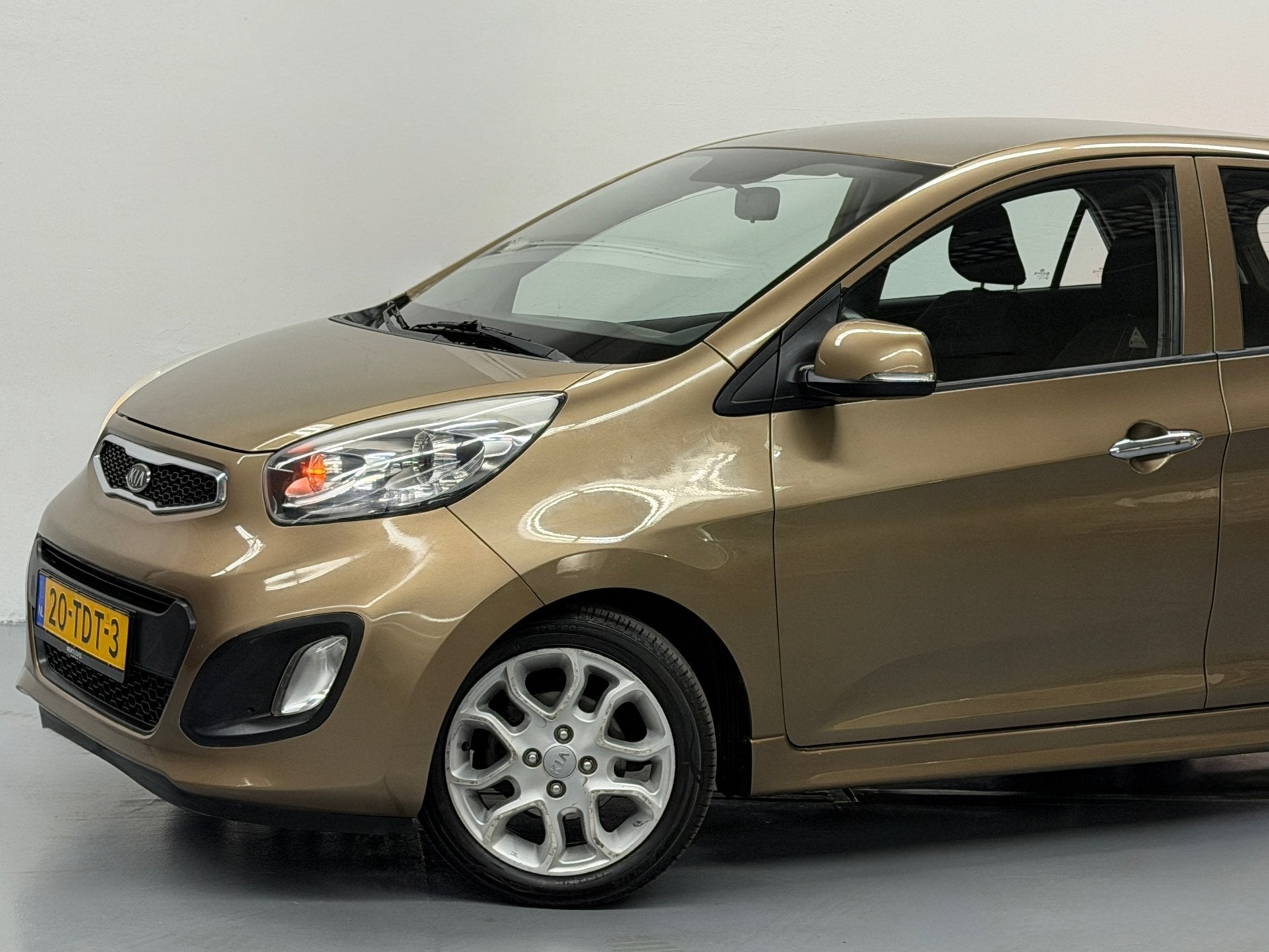 Kia Picanto 1.2 CVVT Comfort Pack Keyless Airco Apk Nette Au, Auto's, 86 pk, Gebruikt, 4 cilinders, Bruin