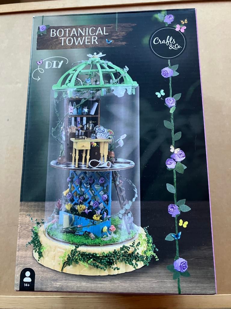 DIY Crafts & Co Botanical tower, Hobby en Vrije tijd, Knutselen, Ophalen of Verzenden, Zo goed als nieuw, Knutselwerk