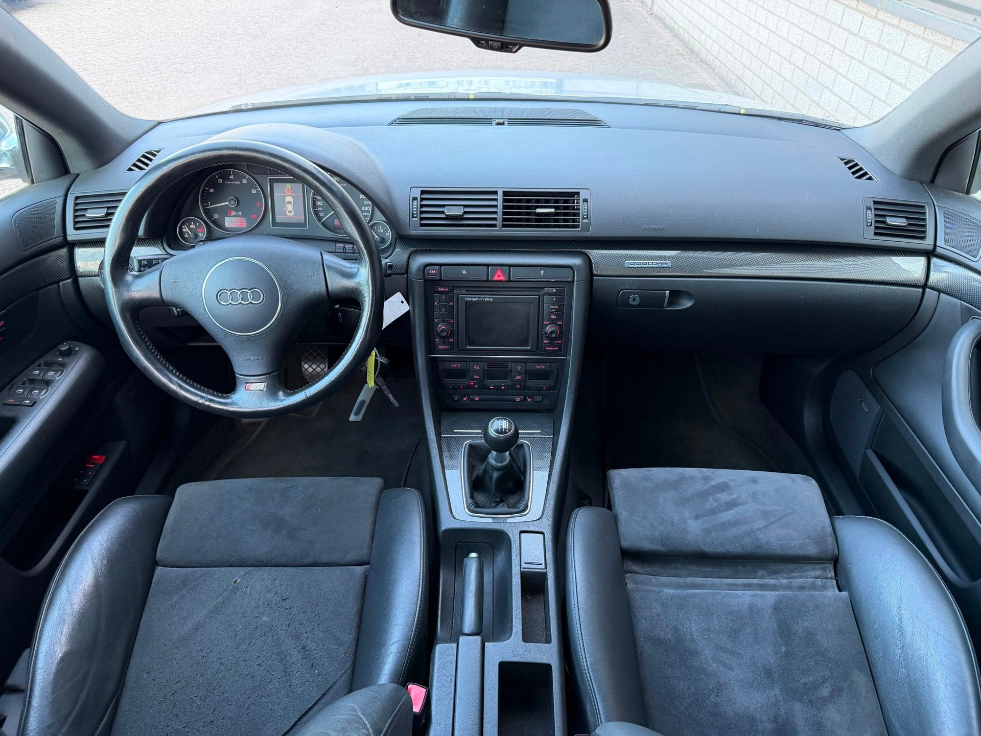 Audi A4 Limousine 4.2 V8 quattro S4 Exclusive 28.000 KM !, Auto's, Gebruikt, A4, 10 km/l, Bedrijf