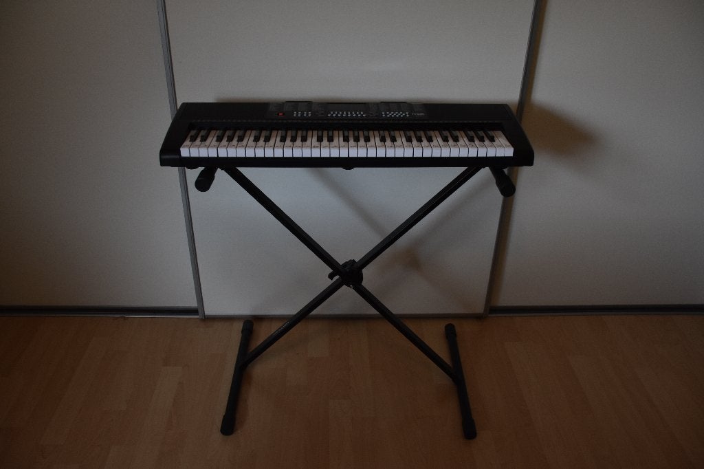 Keyboard Max, Muziek en Instrumenten, Keyboards, 61 toetsen, Zo goed als nieuw, Met standaard, Ophalen