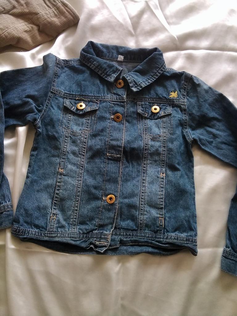 Stoere spijkerjas voor kinderen, maat 122, Kinderen en Baby's, Kinderkleding | Maat 122, Jongen of Meisje, Ophalen of Verzenden