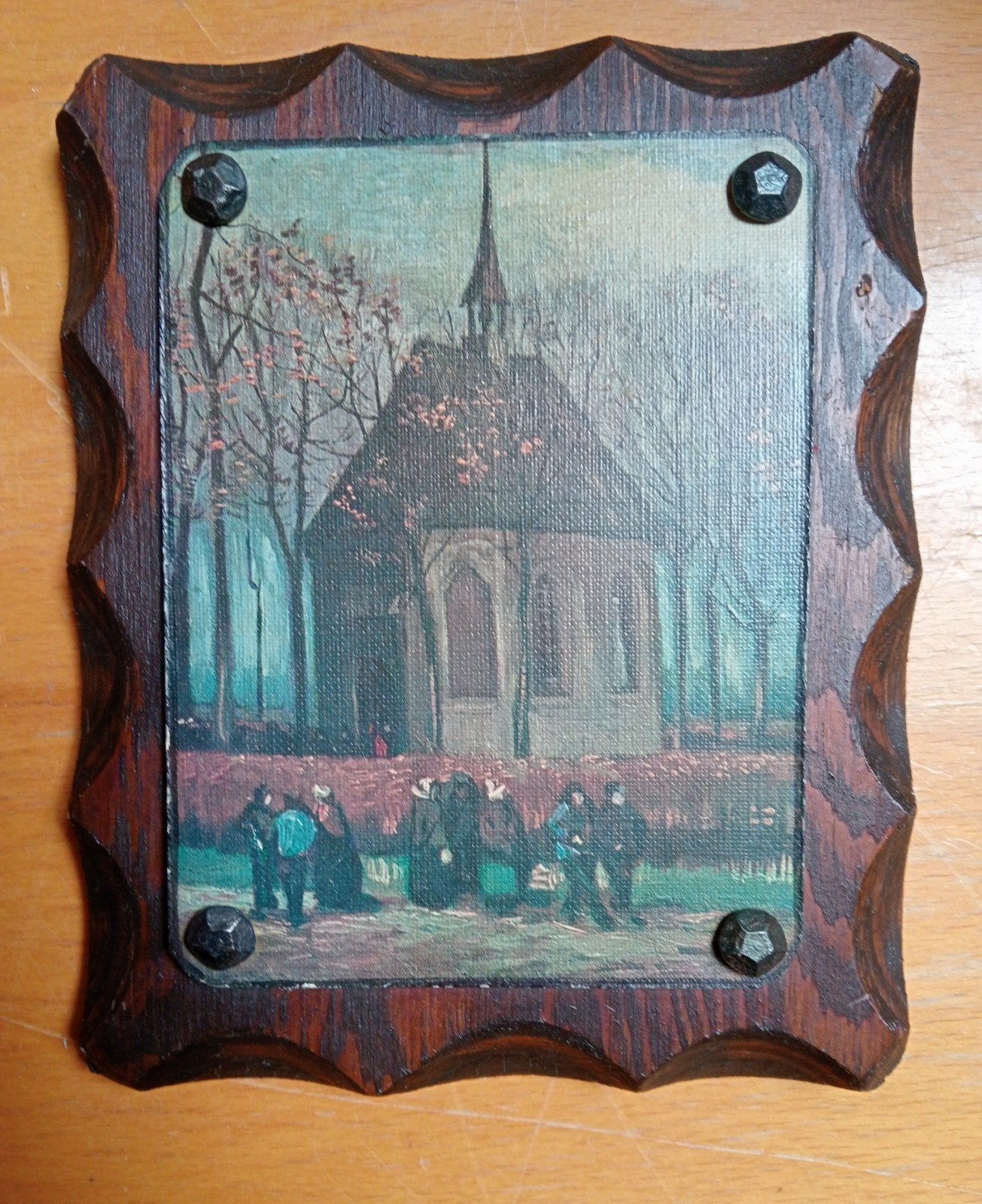 Kerkje van Nuenen (Van Gogh) in houten lijst 14x17, Antiek en Kunst, Realistisch, Overige ondergronden, Ophalen of Verzenden, Print