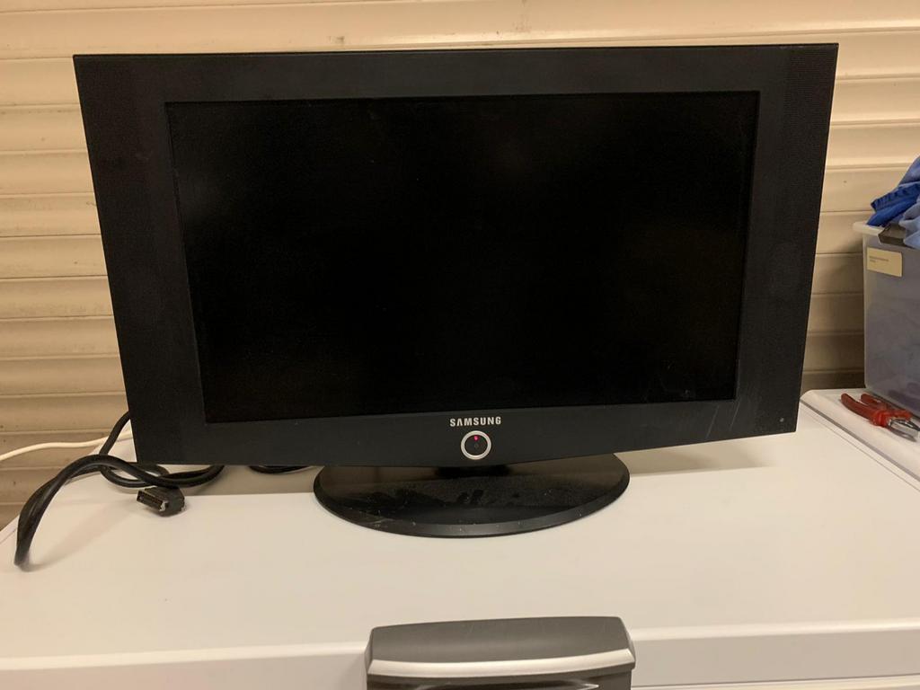Samsung TV 27 inch – perfect voor retro gaming / tweede tv, Ophalen, Samsung