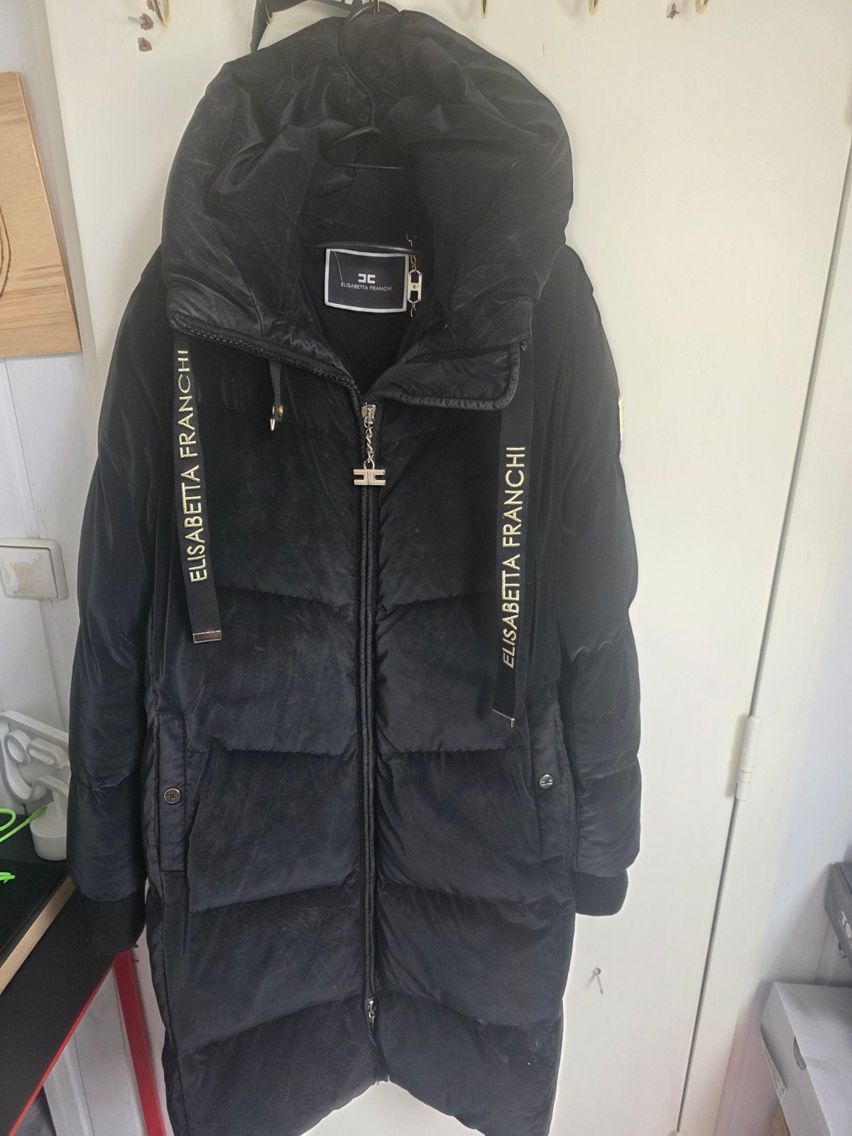 Elisabetta Franchi lange gewatteerde jas maat l/Xl, Elisabetta Franchi, Zwart, Zo goed als nieuw, Ophalen