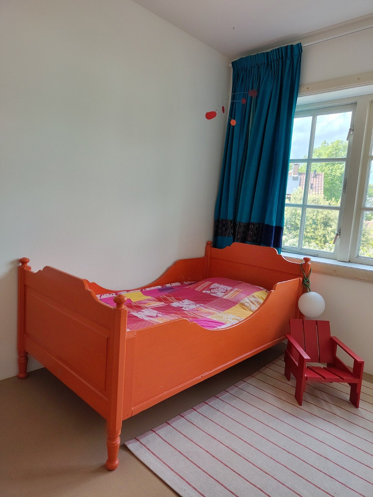 Frans grenen kinderbed, Huis en Inrichting, Slaapkamer | Complete slaapkamers, Ophalen, Gebruikt, Eenpersoons