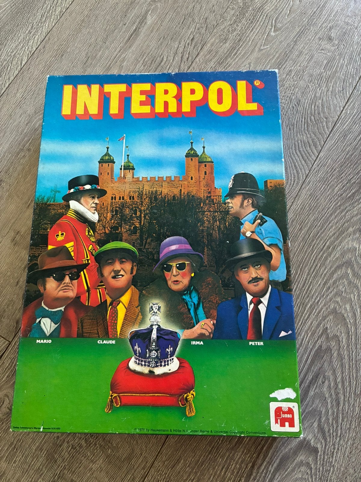 Interpol, Hobby en Vrije tijd, Gezelschapsspellen | Bordspellen, Ophalen of Verzenden, Gebruikt
