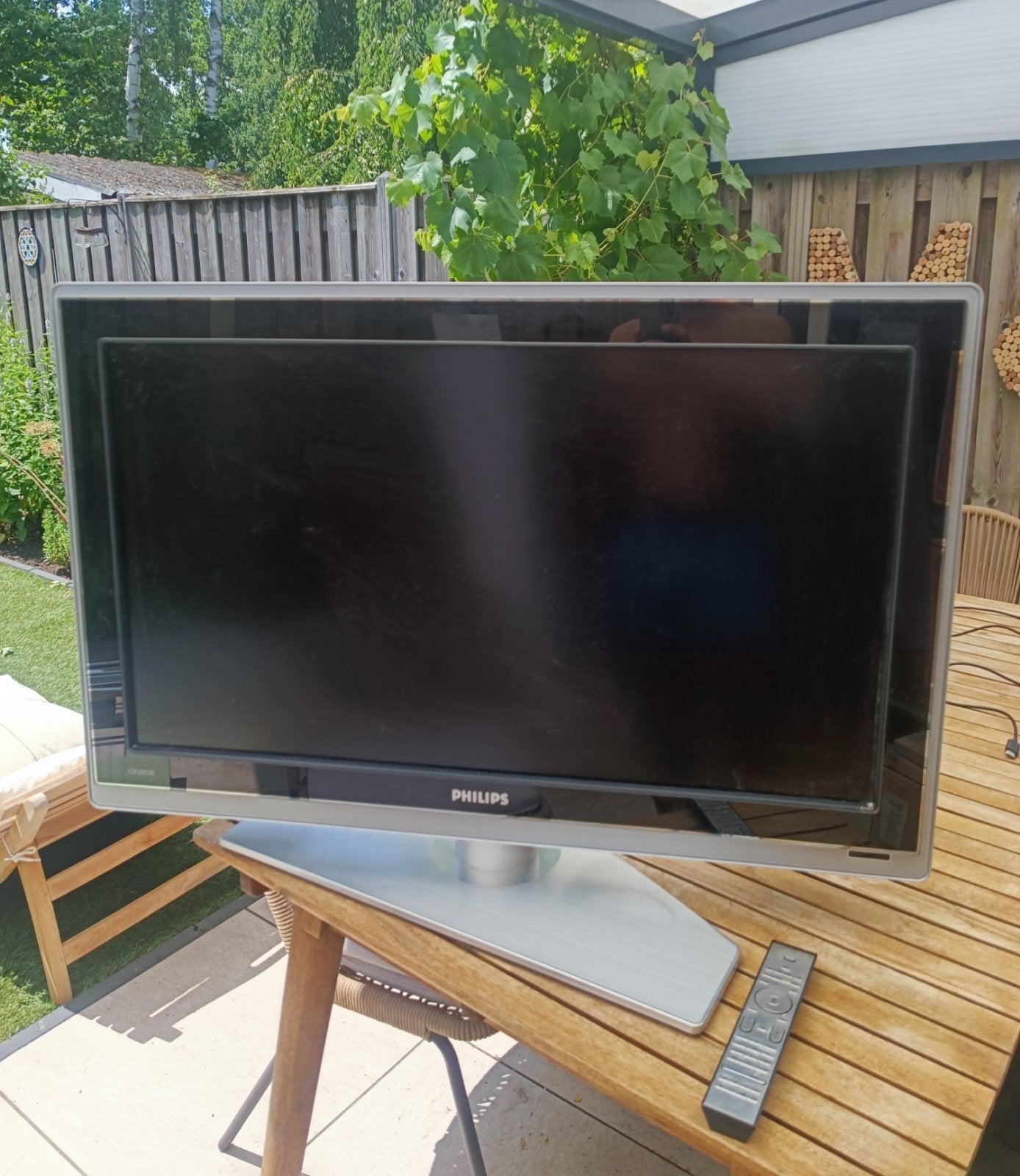 Philips Cineos 37 inch LCD TV met Ambilight, Ophalen, Philips, Gebruikt, LCD