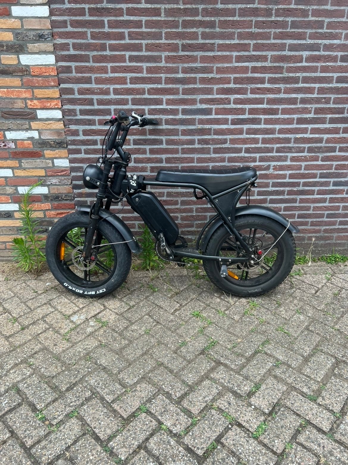 Fatbike Ouxi V8 (mag weg voor een mooi prijsje), Fietsen en Brommers, Elektrische fietsen, Minder dan 30 km per accu, Gebruikt
