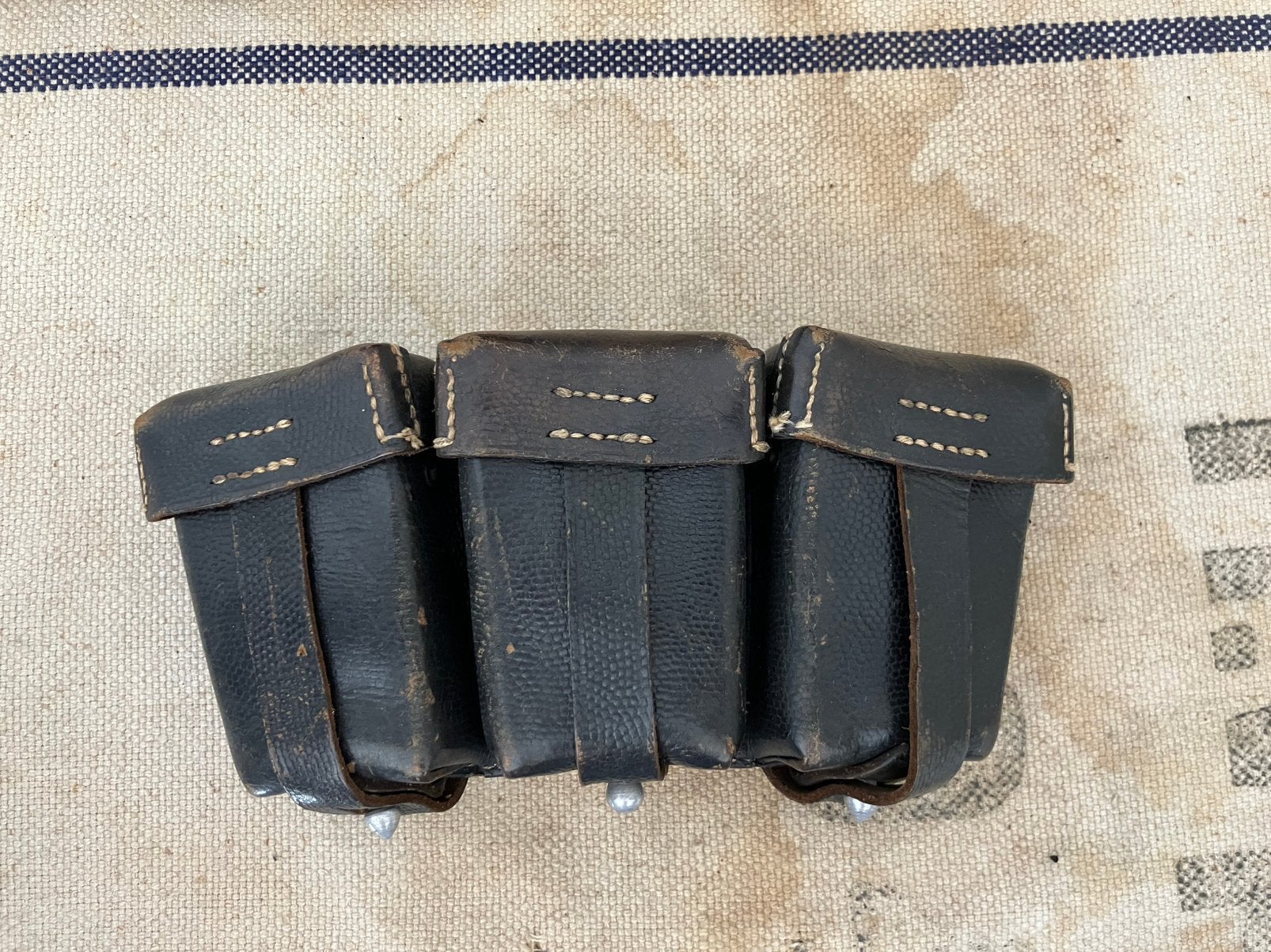 Duits K98 munitietasje WOII jbb 1942, Verzamelen, Ophalen of Verzenden, Landmacht, Duitsland, Kleding of Schoenen