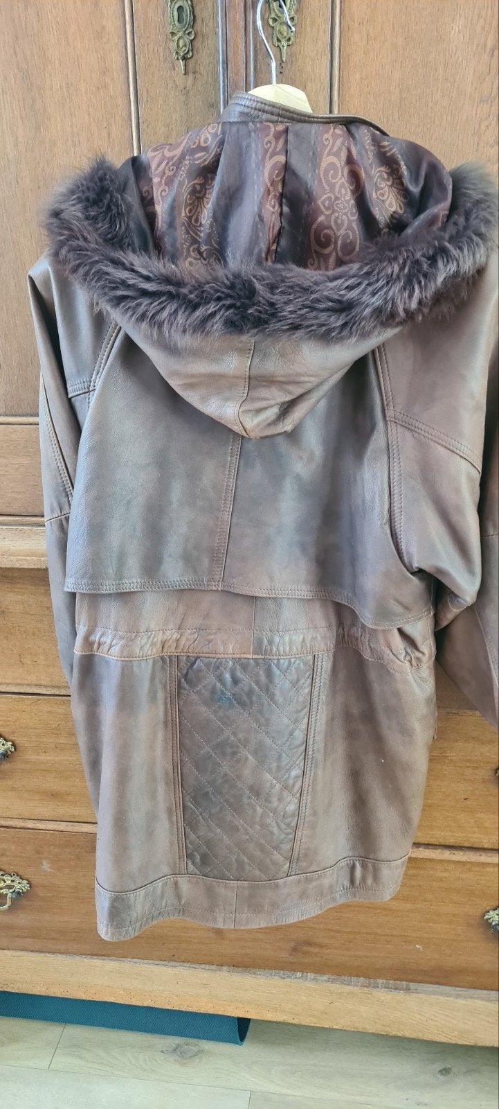 Vintage Leren Jas met Bontkraag - Epiningo, Kleding | Dames, Jassen | Winter, Gedragen, Maat 38/40 (M), Bruin, Ophalen of Verzenden