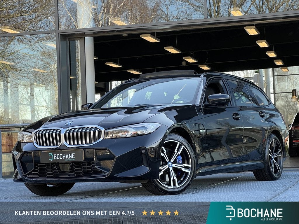 BMW 3-serie Touring 330e X-drive Automaat 293PK | M-Sport |, Auto's, 1998 cc, Gebruikt, Euro 6, Zwart