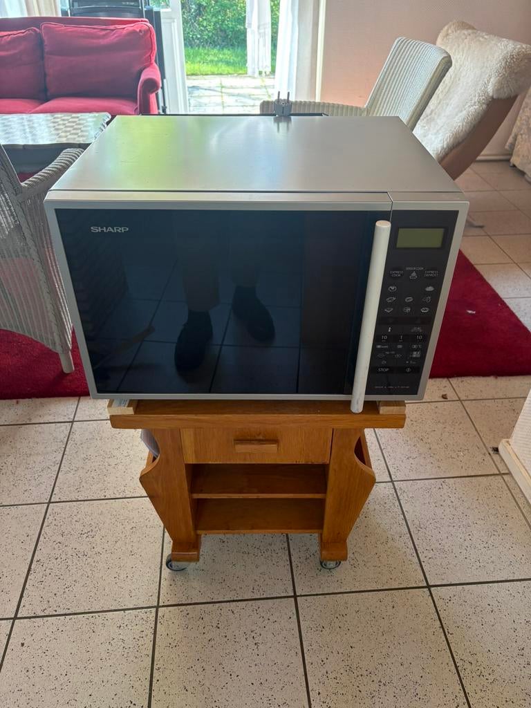 Sharp combi hete lucht oven magnetron met grill e, Witgoed en Apparatuur, Ovens, Hete lucht, Ophalen of Verzenden, Zo goed als nieuw