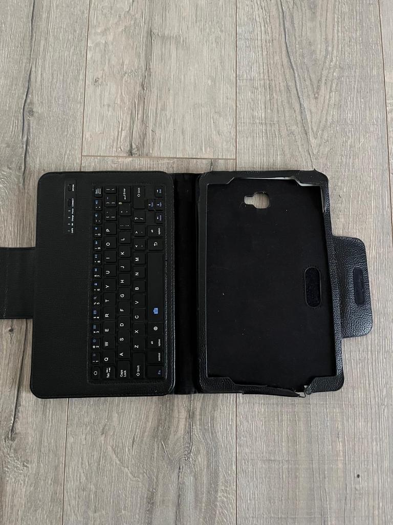 Samsung Galaxy Tab A 10.1 (16GB, WiFi) met toetsenbord en ho, 10 inch, Ophalen of Verzenden, Zo goed als nieuw, 16 GB