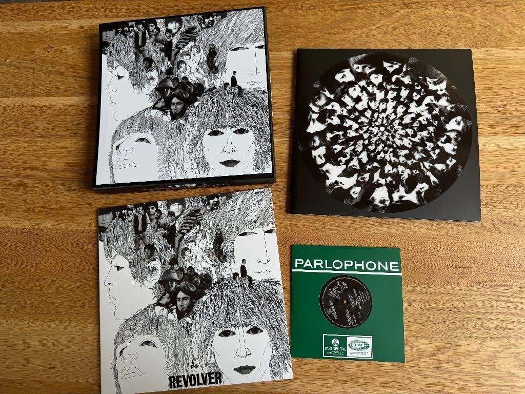 The Beatles Revolver super deluxe LP box: Mono stereo remix, Originele persing, Ophalen of Verzenden, 12 inch, Nieuw in verpakking