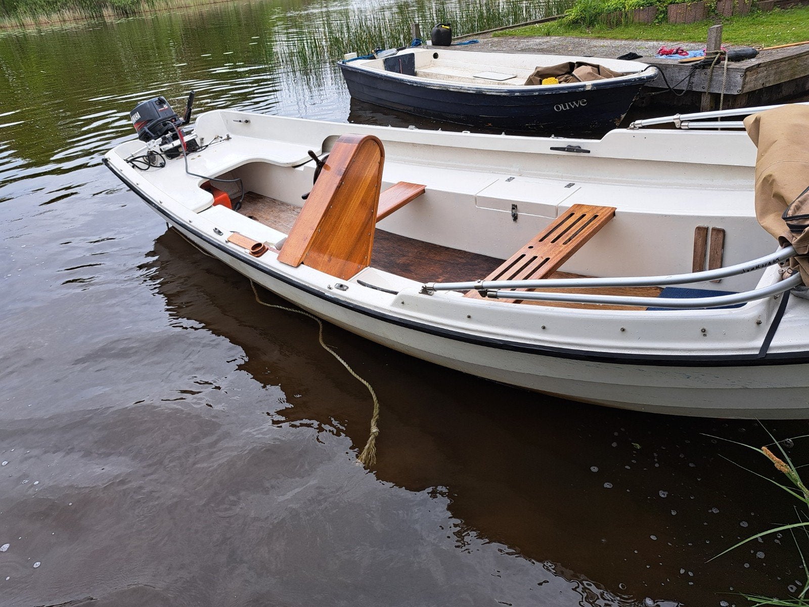 Stijlvolle polyester vlet met Yamaha buitenboordmotor, Watersport en Boten, Motorboten en Motorjachten, Overige merken, Gebruikt