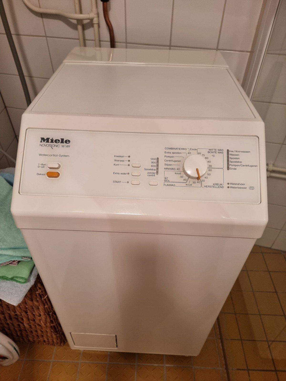 Miele wasmachine, Ophalen, 1200 tot 1600 toeren, Gebruikt, 4 tot 6 kg