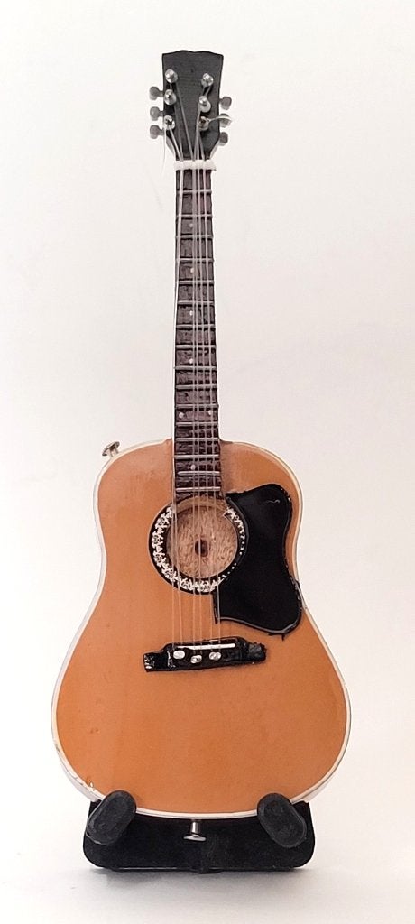 Taylor Swift miniatuur gitaar van hout 15cm mini guitar deco, Verzamelen, Info@deconoord.nl, Deco Noord, Nieuw, Ophalen of Verzenden