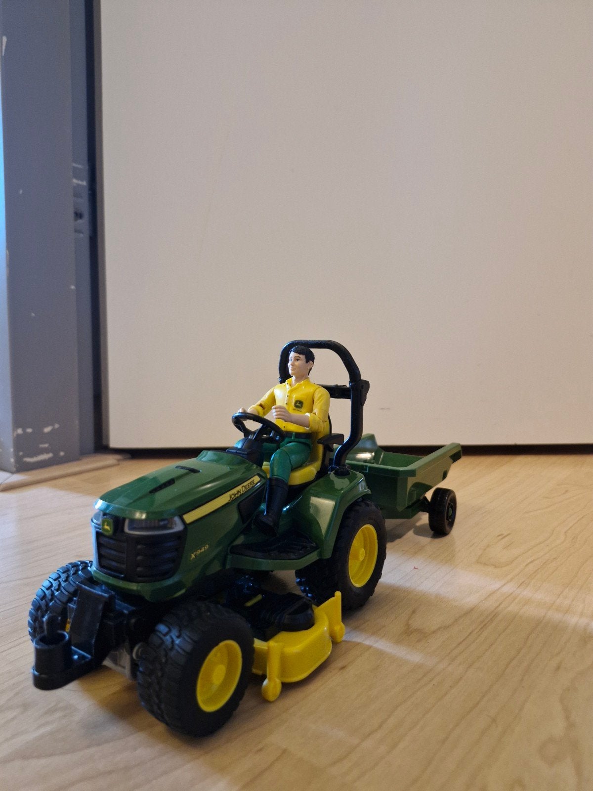 John Deere speelgoed tractor met aanhanger en maaier, Ophalen, Gebruikt