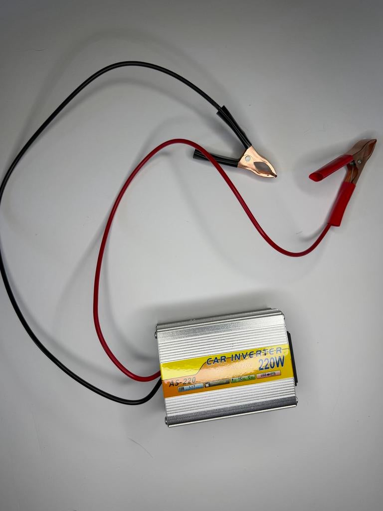 Auto Omvormer 220W - Ideaal voor onderweg, Auto diversen, Ophalen, Nieuw