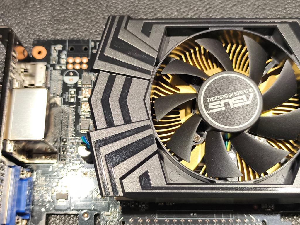 ASUS GTX 750 Ti Grafische Kaart, Computers en Software, Videokaarten, PCI-Express 3, Gebruikt, HDMI, Ophalen of Verzenden