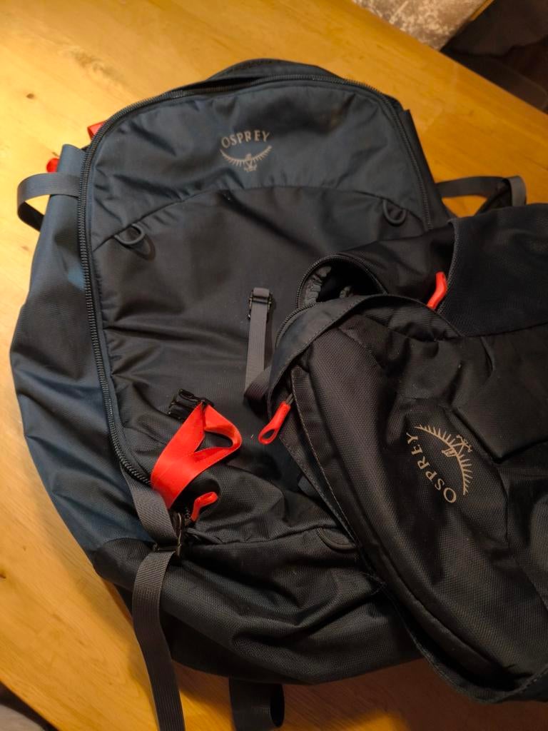 Osprey Fairpoint 40 liter met daypack samen 55 liter, Overige merken, 40 cm of meer, Ophalen of Verzenden, Zo goed als nieuw