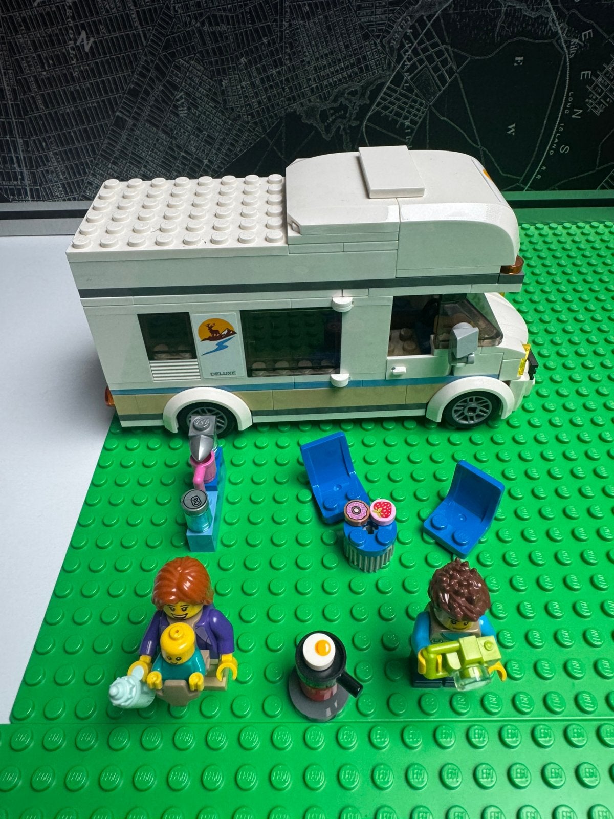 Lego city camper 60283 compleet, City, Lego, Ophalen of Verzenden, Zo goed als nieuw
