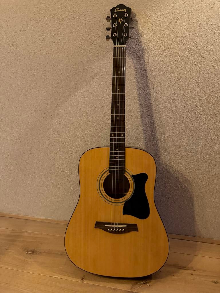 Ibanez akoestische gitaar met hoes, Ophalen, Zo goed als nieuw, Western- of Steelstringgitaar, Met koffer