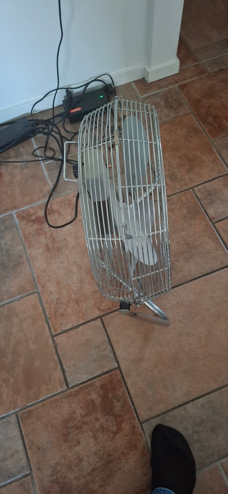 Bionaire Vloerventilator - Krachtige Luchtcirculator, Witgoed en Apparatuur, Ventilatoren, Ophalen, Gebruikt, Vloerventilator