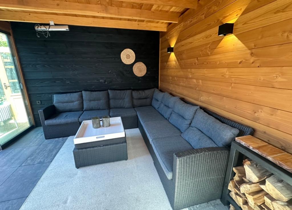 Grote loungeset Forza Kees Smit 280x280 hocker + dienblad, Ophalen, Wicker, Hocker