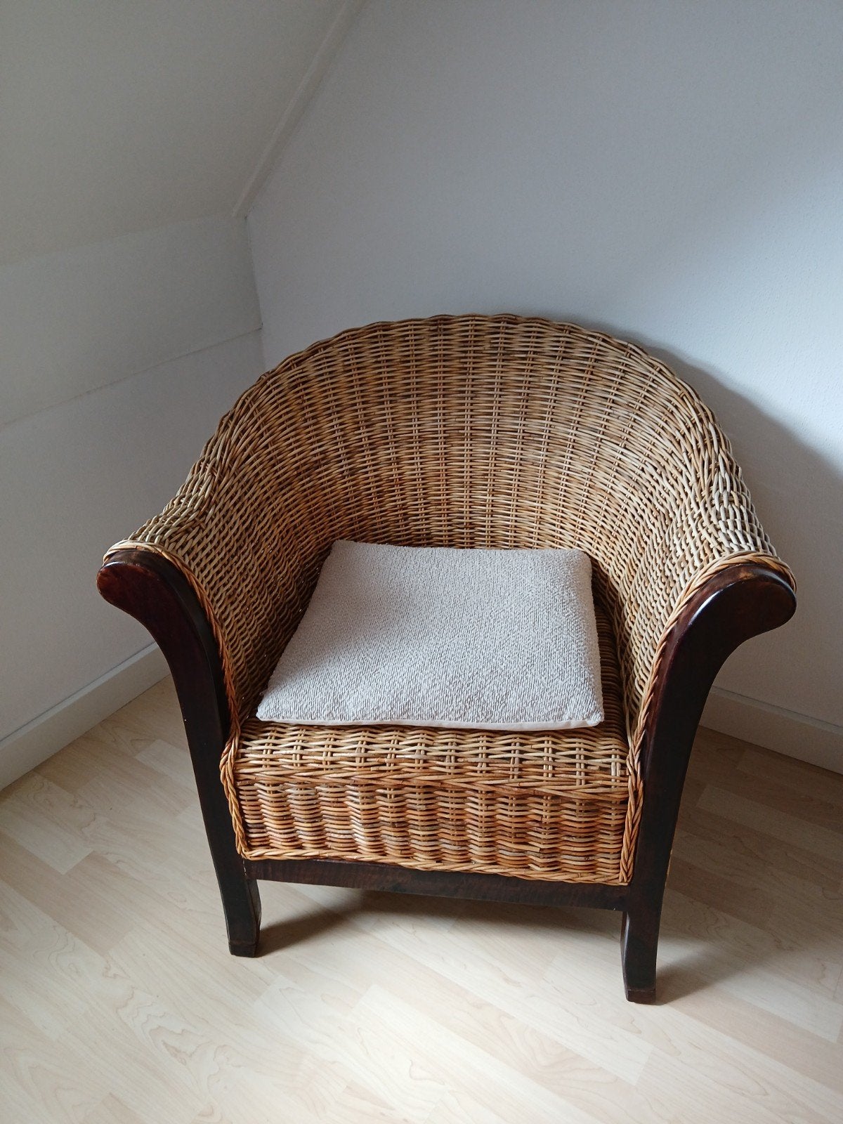 Mooie stoel fauteuil van het merk Sissi Boy., Huis en Inrichting, Fauteuils, Ophalen, Gebruikt, Hout, 50 tot 75 cm