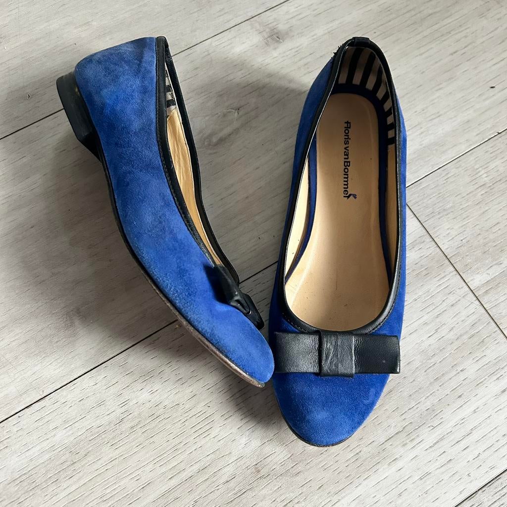 Floris van Bommel ballerina – Koningsblauw suède – Maat 39.5, Kleding | Dames, Schoenen, Blauw, Gedragen, Ballerina's, Ophalen of Verzenden