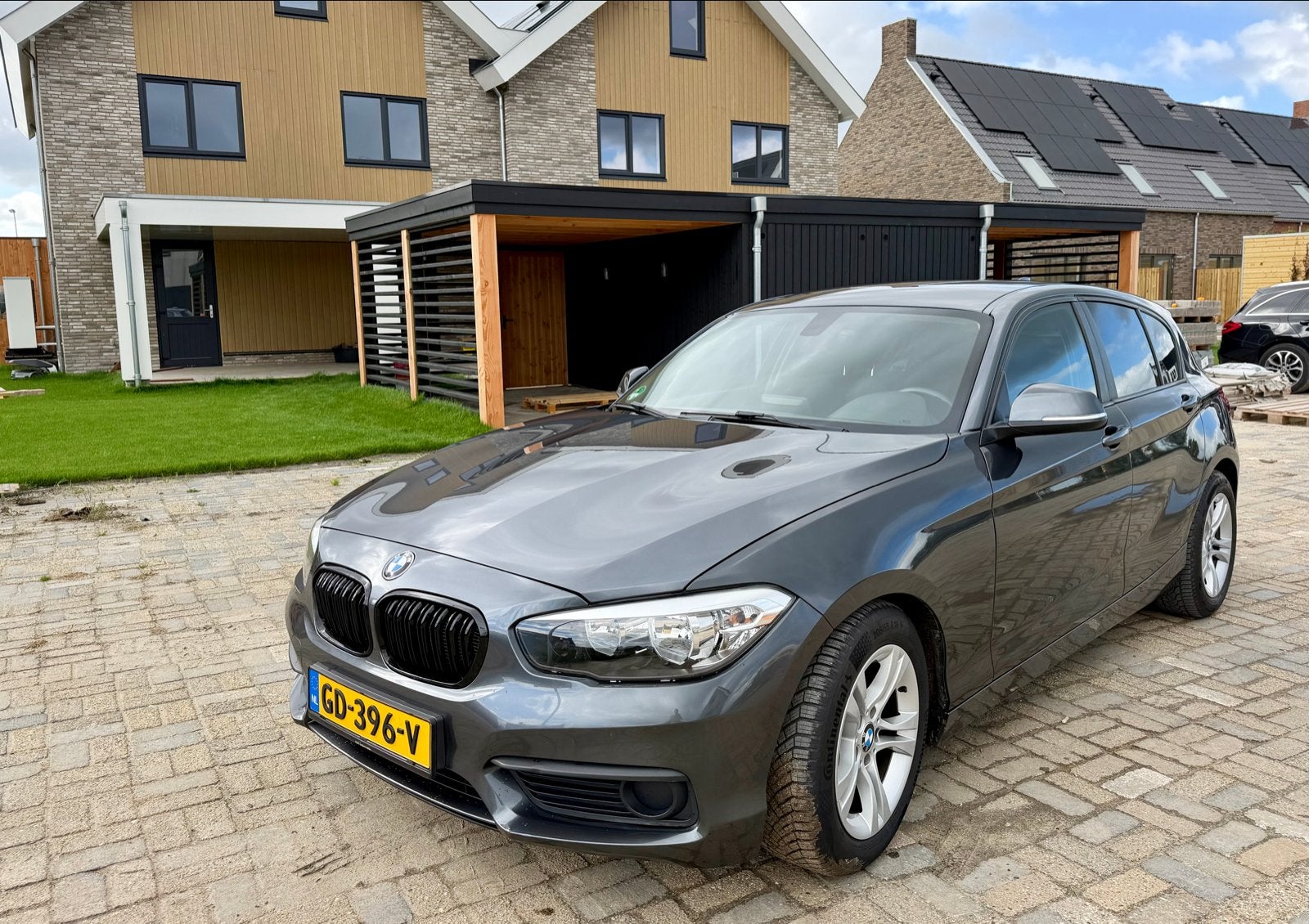 BMW 1-Serie 116D EDE 5DR 2015 (facelift) Antraciet, Auto's, 1-Serie, Euro 5, Origineel Nederlands, Particulier
