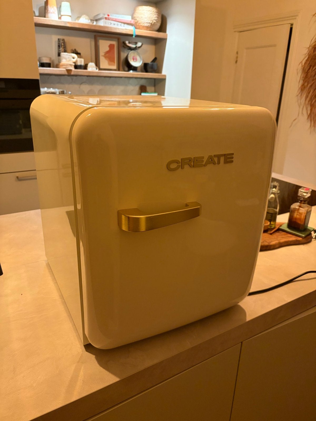 CREATE Retro Mini Koelkast 48L - Crème, Zonder vriesvak, Minder dan 85 cm, Ophalen of Verzenden, 45 tot 60 cm