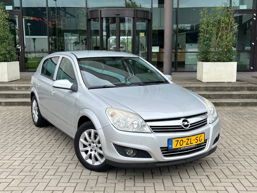 Opel Astra 1.6 16V Temptation | Airco + Cruise | Trekhaak, Auto's, Voorwielaandrijving, 15 km/l, 4 cilinders, 635 kg