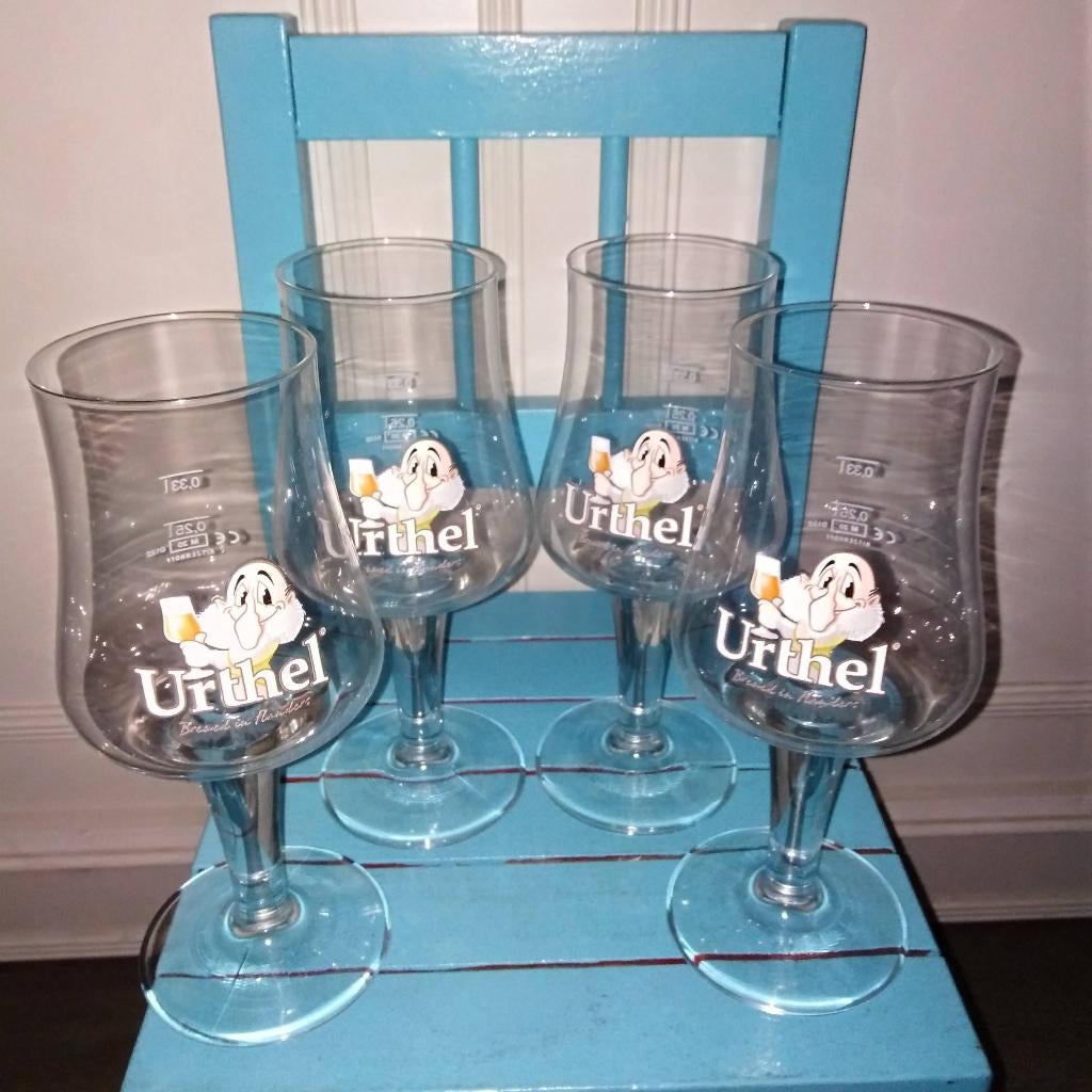 Urthel bierglazen brewed in flanders set van 4, Ophalen, Zo goed als nieuw, Glas of Glazen, Overige merken