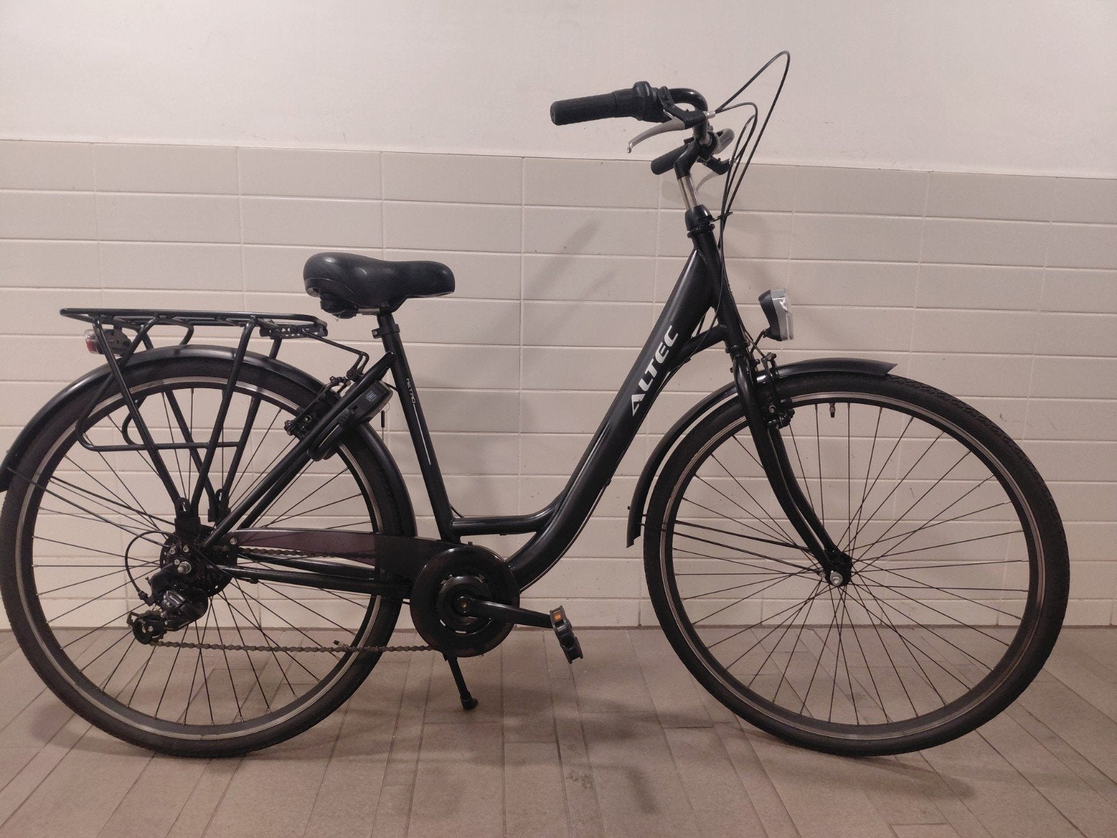 Altec Metro Damesfiets 7V - 28 inch (met garantie), Velgrem, Versnellingen, Ophalen, Overige merken