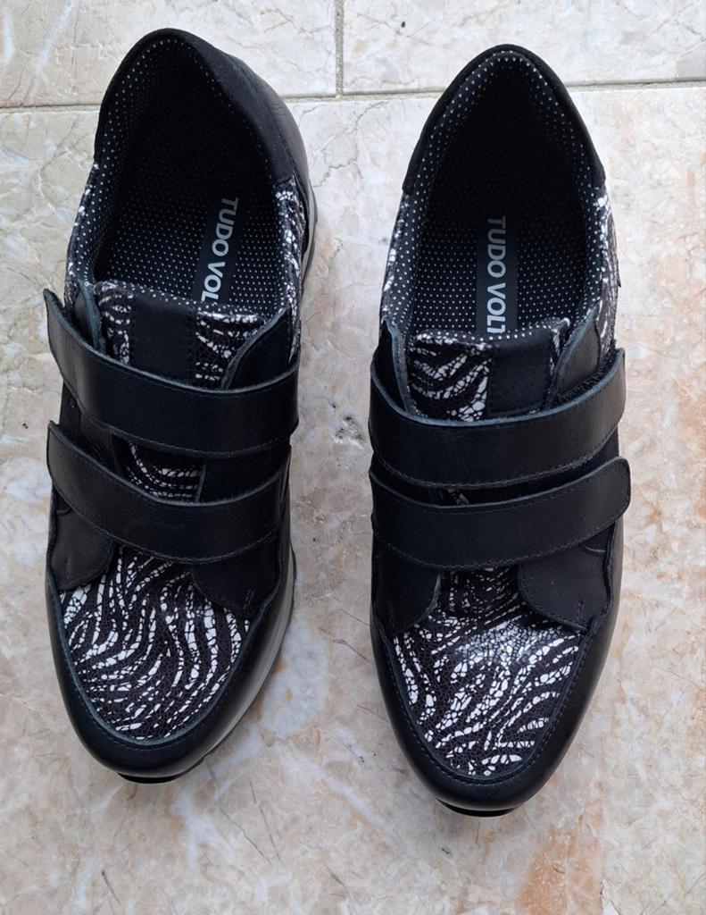 Nieuw Tudo Volta leren zwarte sportieve klittenband schoene, Kleding | Dames, Schoenen, Nieuw, Sportschoenen, Zwart, Ophalen of Verzenden