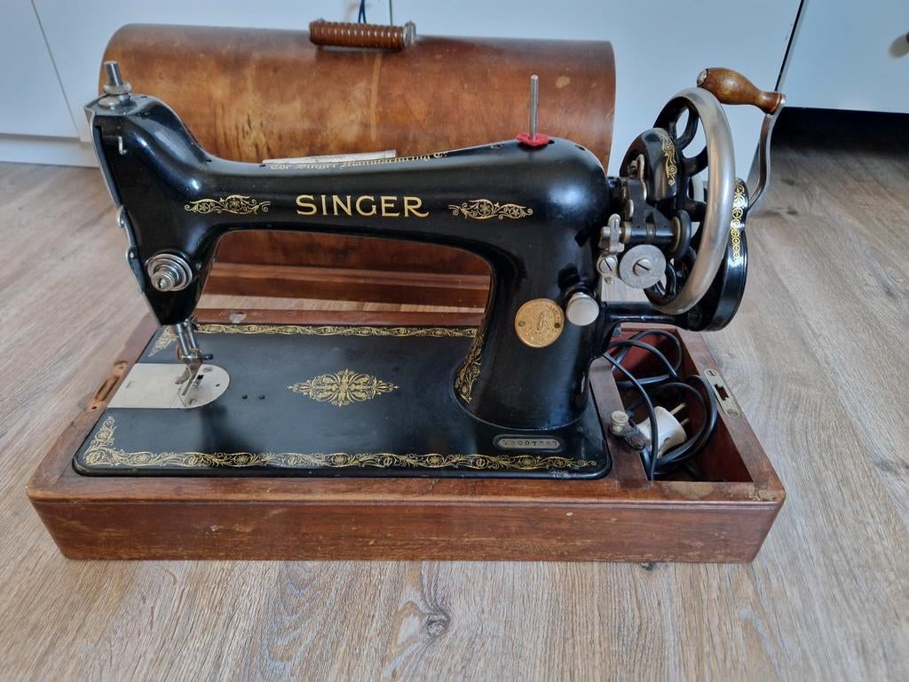 Singer antieke naaimachine, Antiek en Kunst, Ophalen