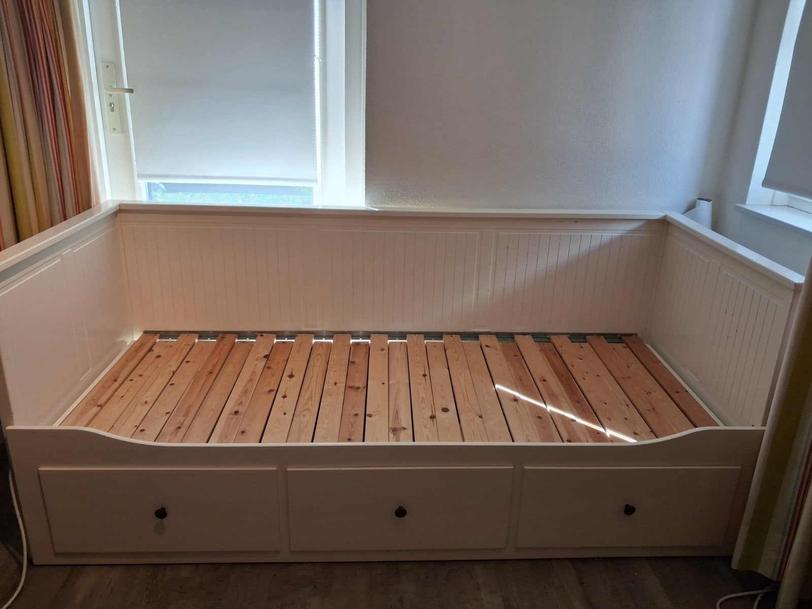 Hemnes bedbank wit, Ophalen, Gebruikt, Eenpersoons, Wit