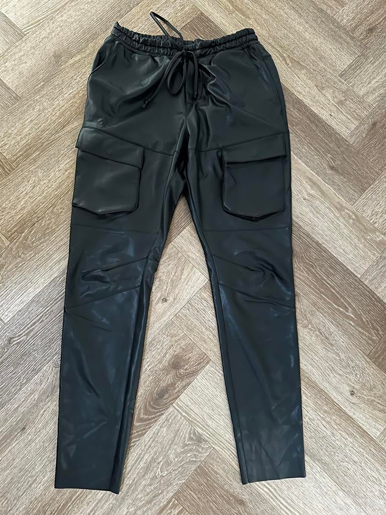 Penn&Ink lederlook broek mt 38 zwart, Kleding | Dames, Broeken en Pantalons, Maat 38/40 (M), Verzenden, Zwart, Lang
